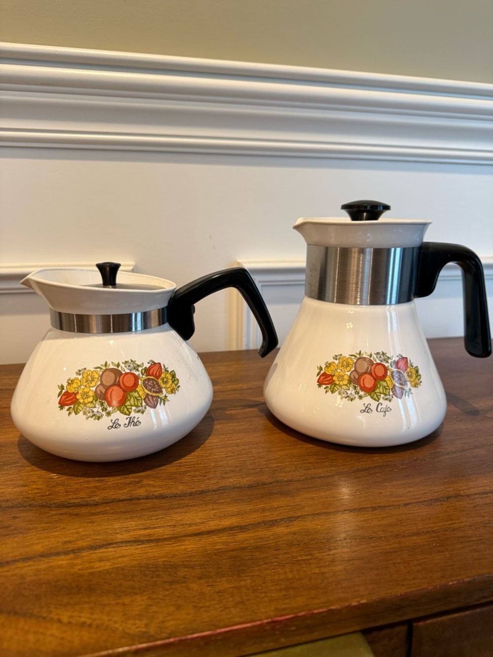 Marching CorningWare “Spice of Life” Stovetop 6 Cup Coffee and Tea Carafe